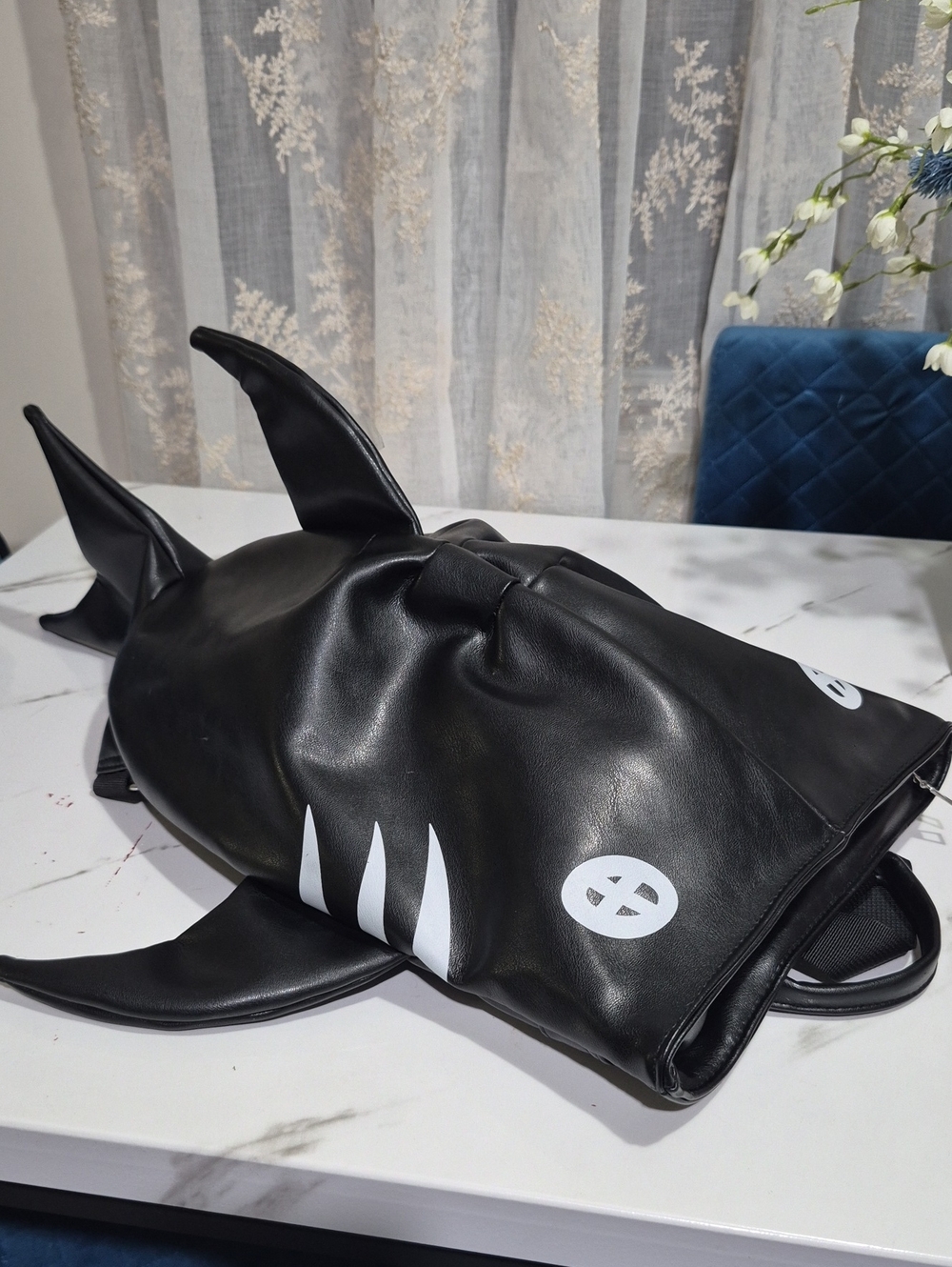 Novelty Black Shark-Shaped Men's Backpack